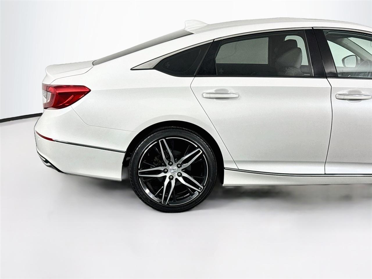 Honda Accord Hybrid Touring Sedan 2022