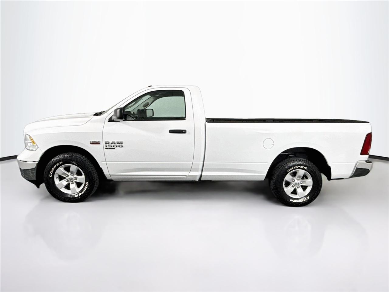 RAM 1500 Classic SLT 4x4 Reg Cab 8' Box 2022