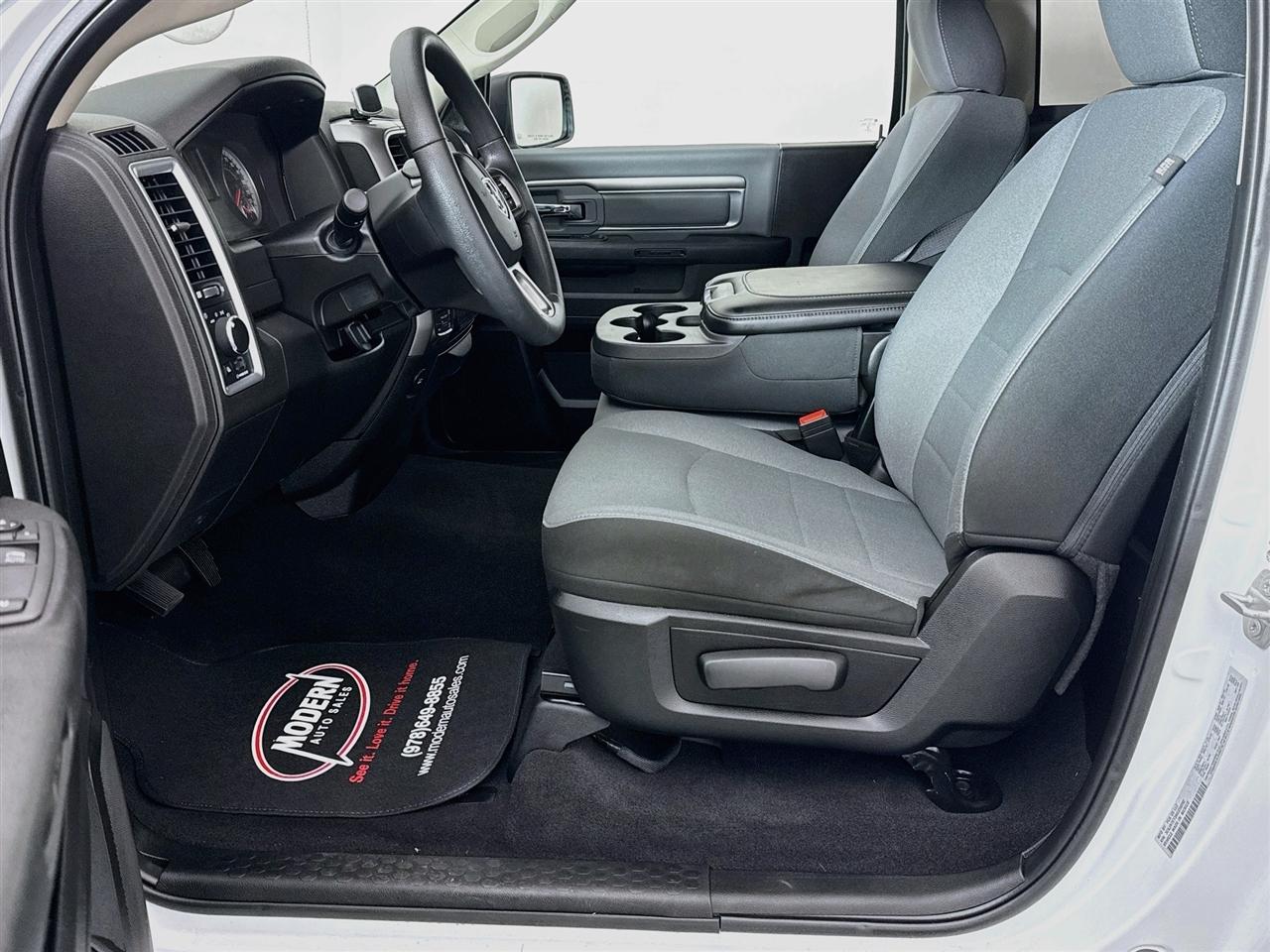 RAM 1500 Classic SLT 4x4 Reg Cab 8' Box 2022