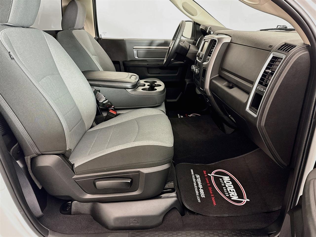 RAM 1500 Classic SLT 4x4 Reg Cab 8' Box 2022