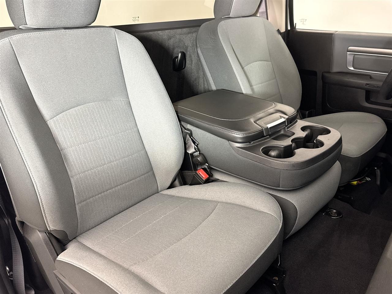 RAM 1500 Classic SLT 4x4 Reg Cab 8' Box 2022