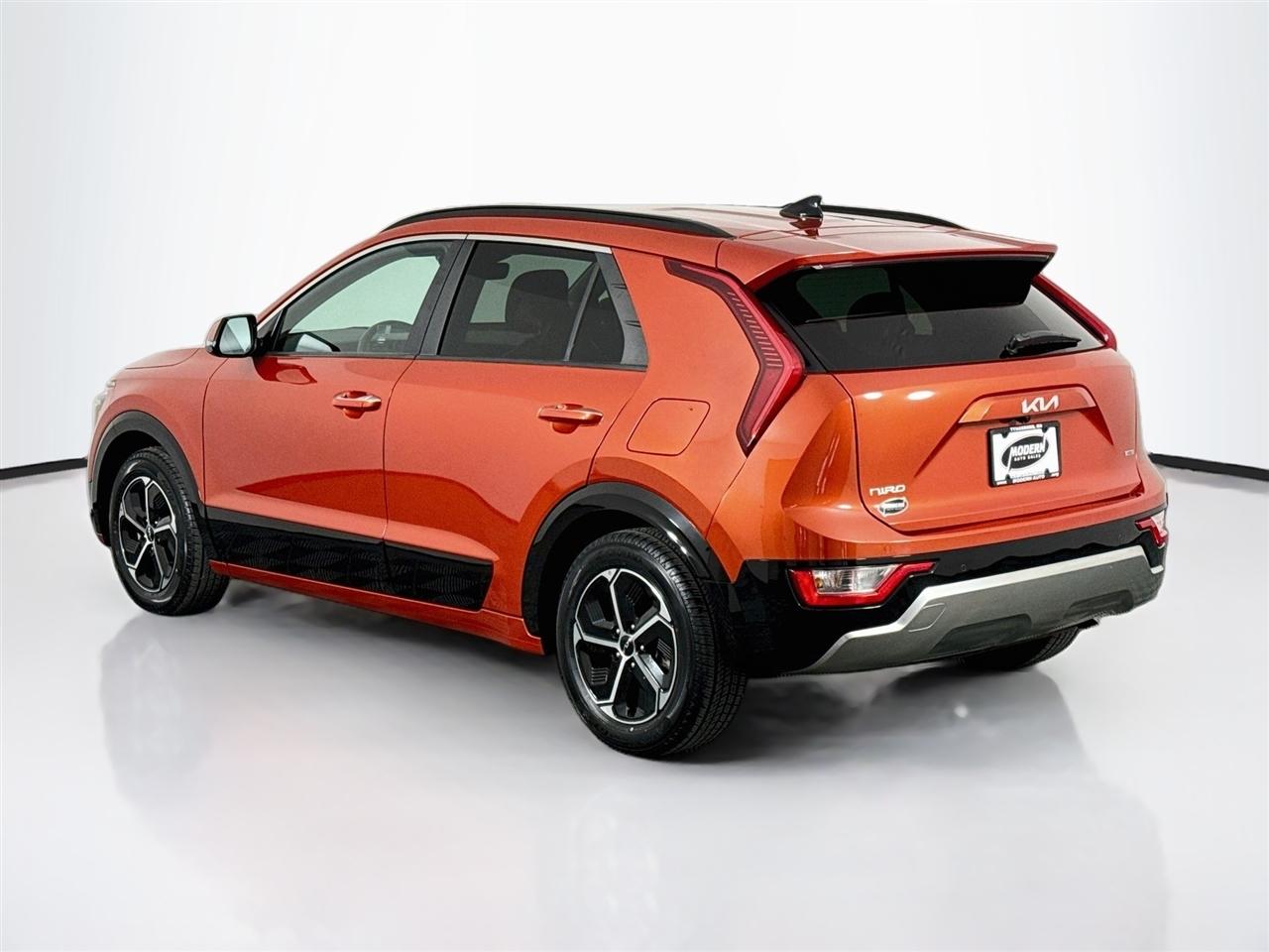 Kia Niro SX FWD 2023