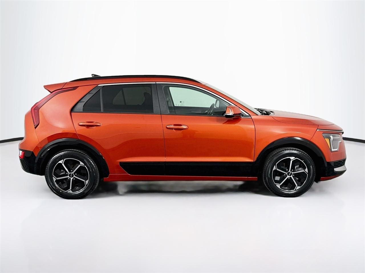 Kia Niro SX FWD 2023