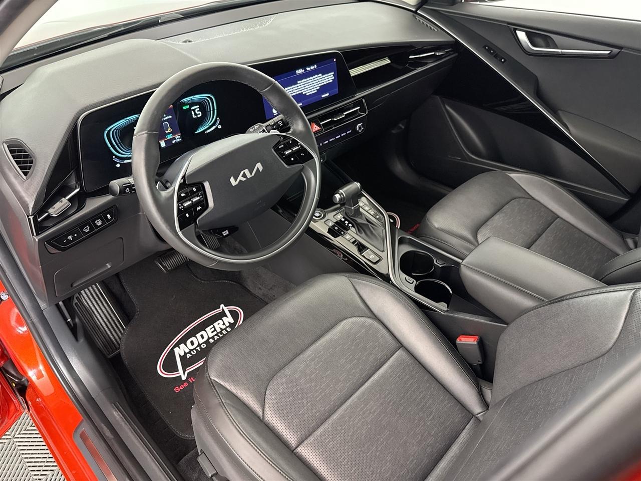Kia Niro SX FWD 2023