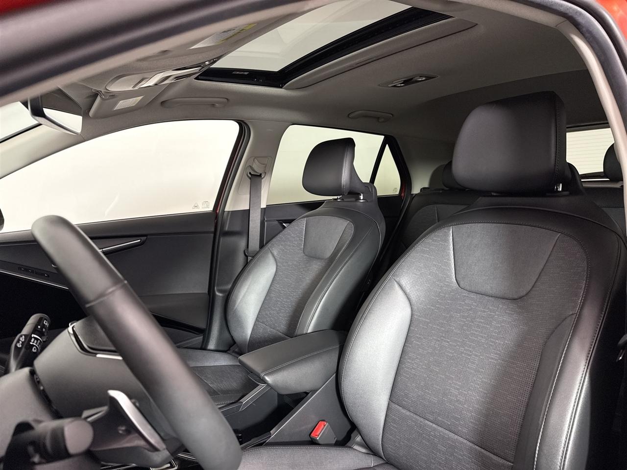Kia Niro SX FWD 2023