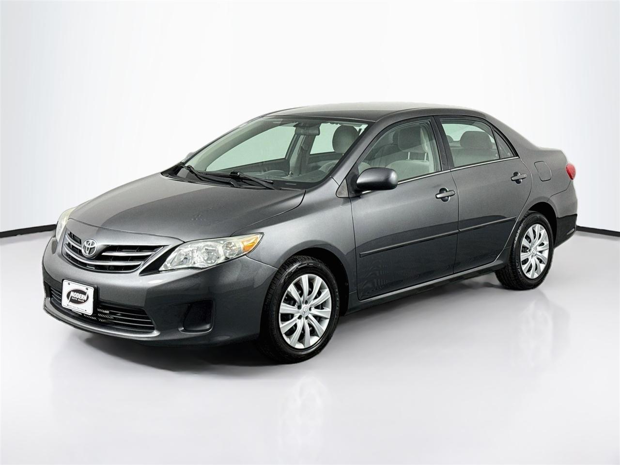 Toyota Corolla 4dr Sdn Auto LE Special Edition (Natl) 2013