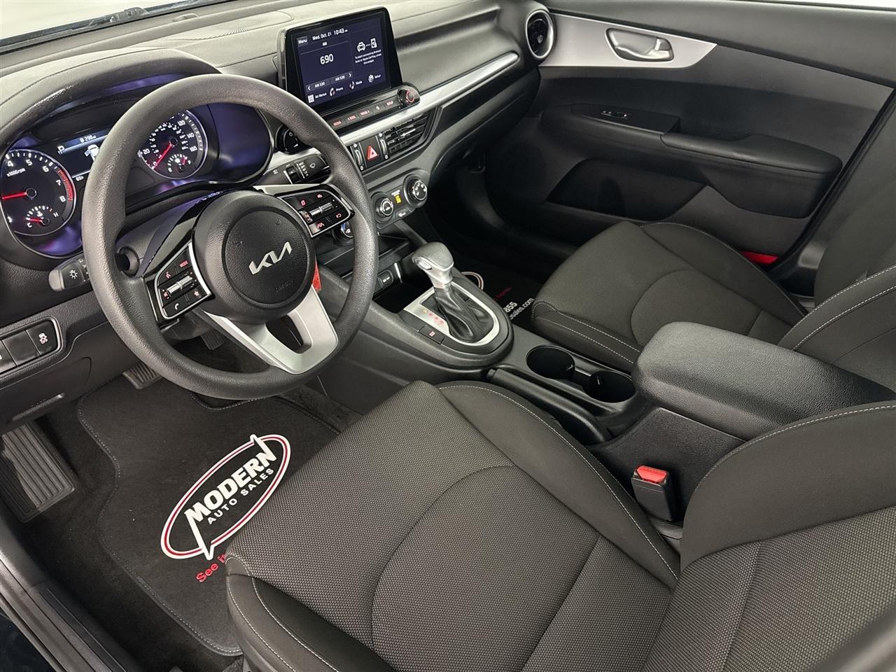 Kia Forte LXS IVT 2023
