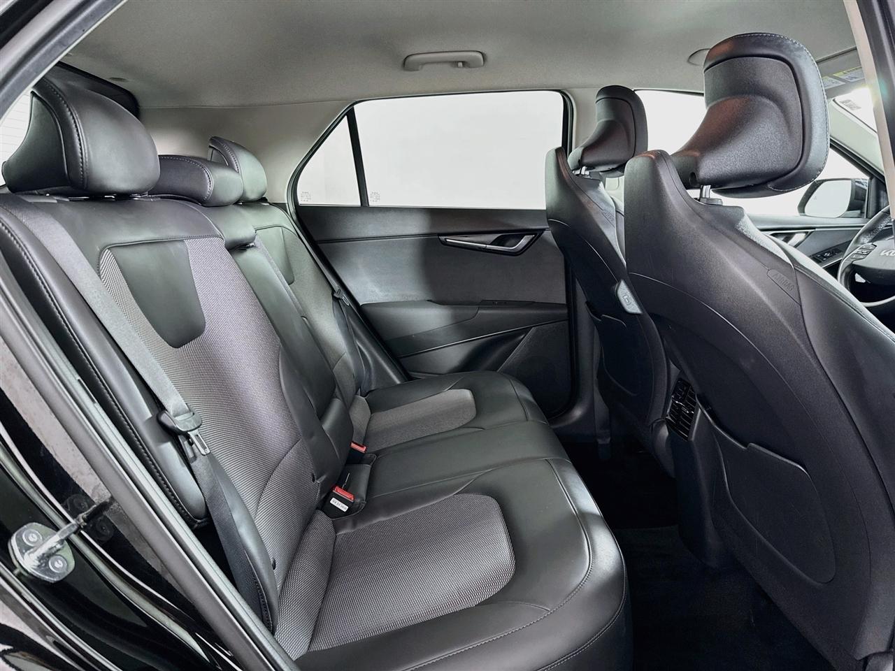 Kia Niro EX FWD 2023