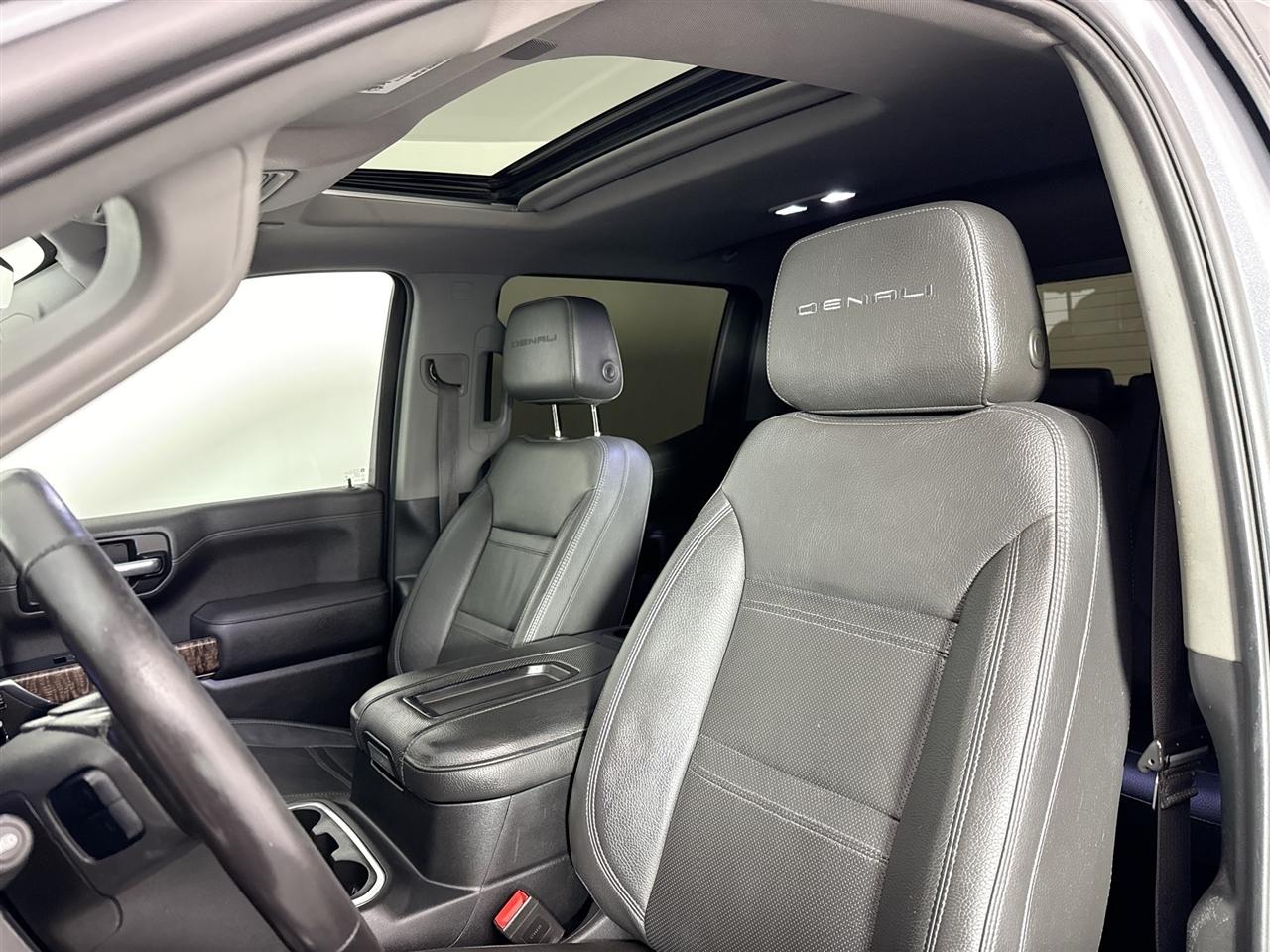 GMC Sierra 1500 4WD Crew Cab 147" Denali 2019