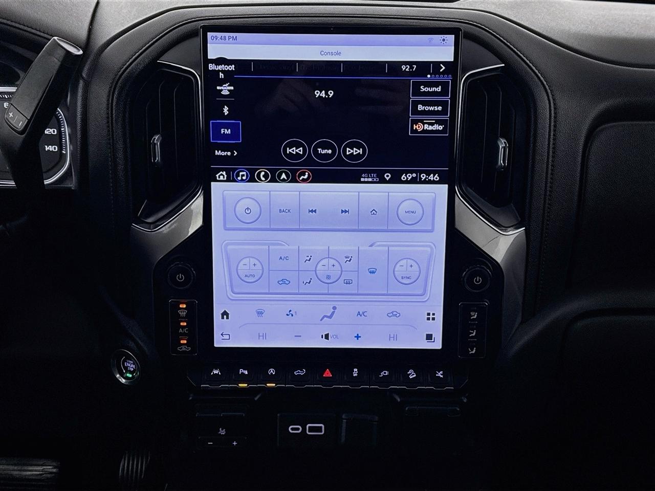 GMC Sierra 1500 4WD Crew Cab 147" Denali 2019