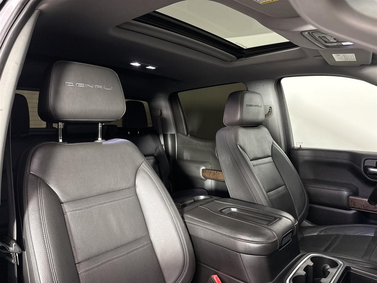 GMC Sierra 1500 4WD Crew Cab 147" Denali 2019