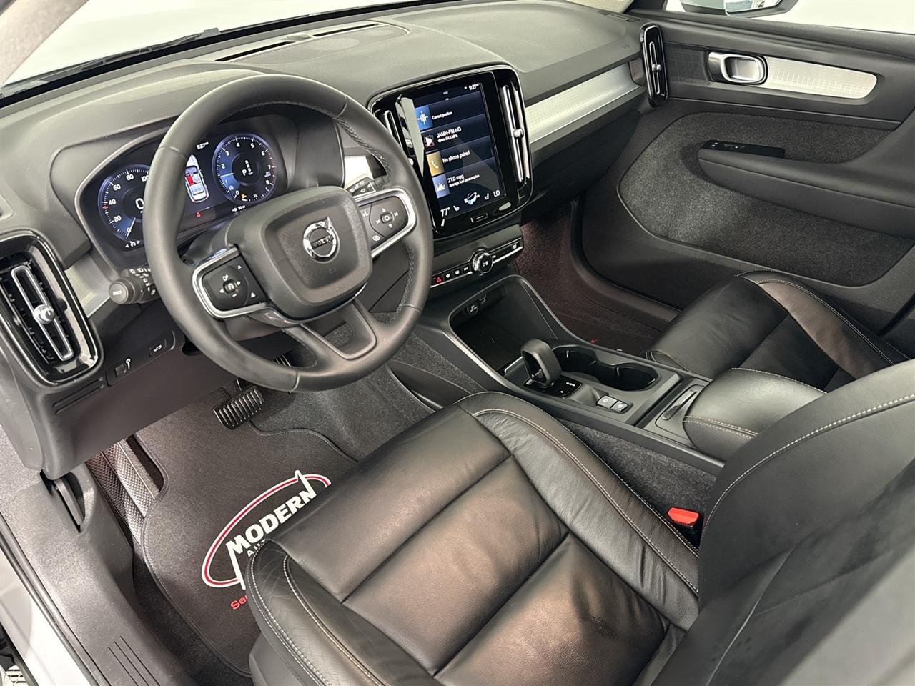 Volvo XC40 T5 AWD Momentum 2022