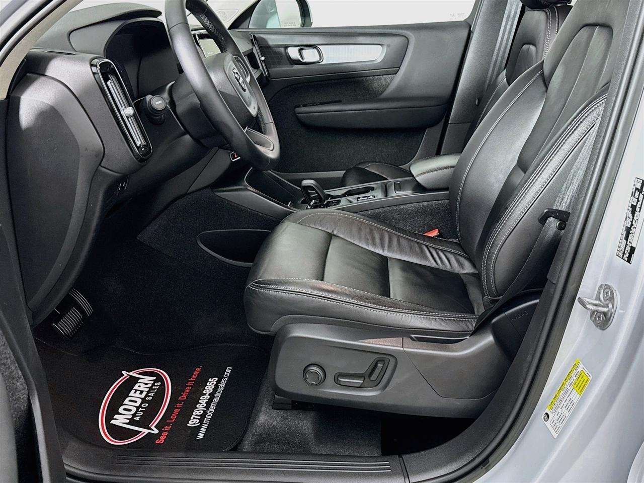 Volvo XC40 T5 AWD Momentum 2022