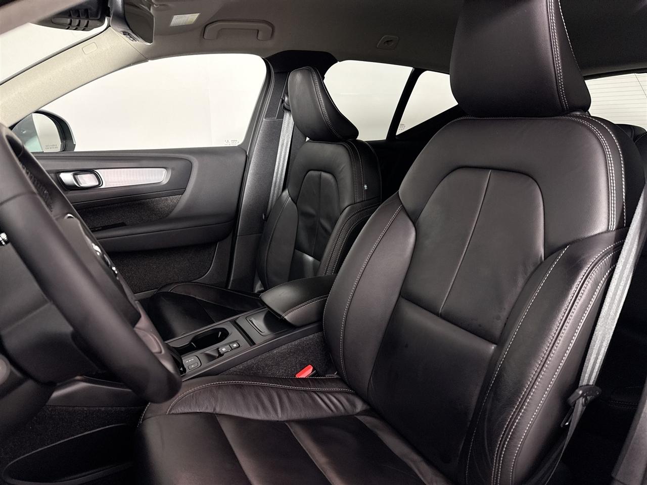 Volvo XC40 T5 AWD Momentum 2022