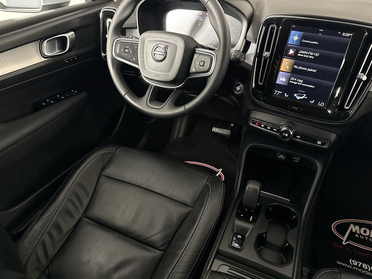 Volvo XC40 T5 AWD Momentum 2022