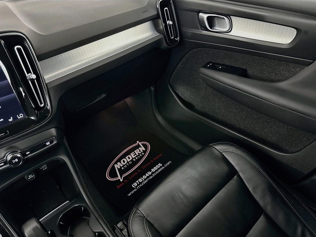 Volvo XC40 T5 AWD Momentum 2022