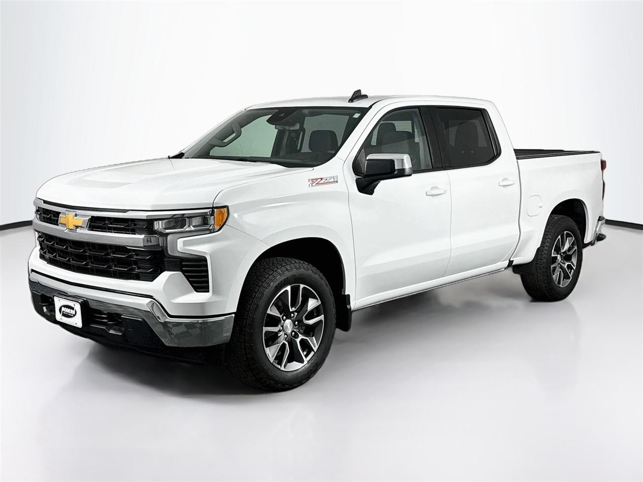 Chevrolet Silverado 1500 4WD Crew Cab 147" LT w/1LT 2023