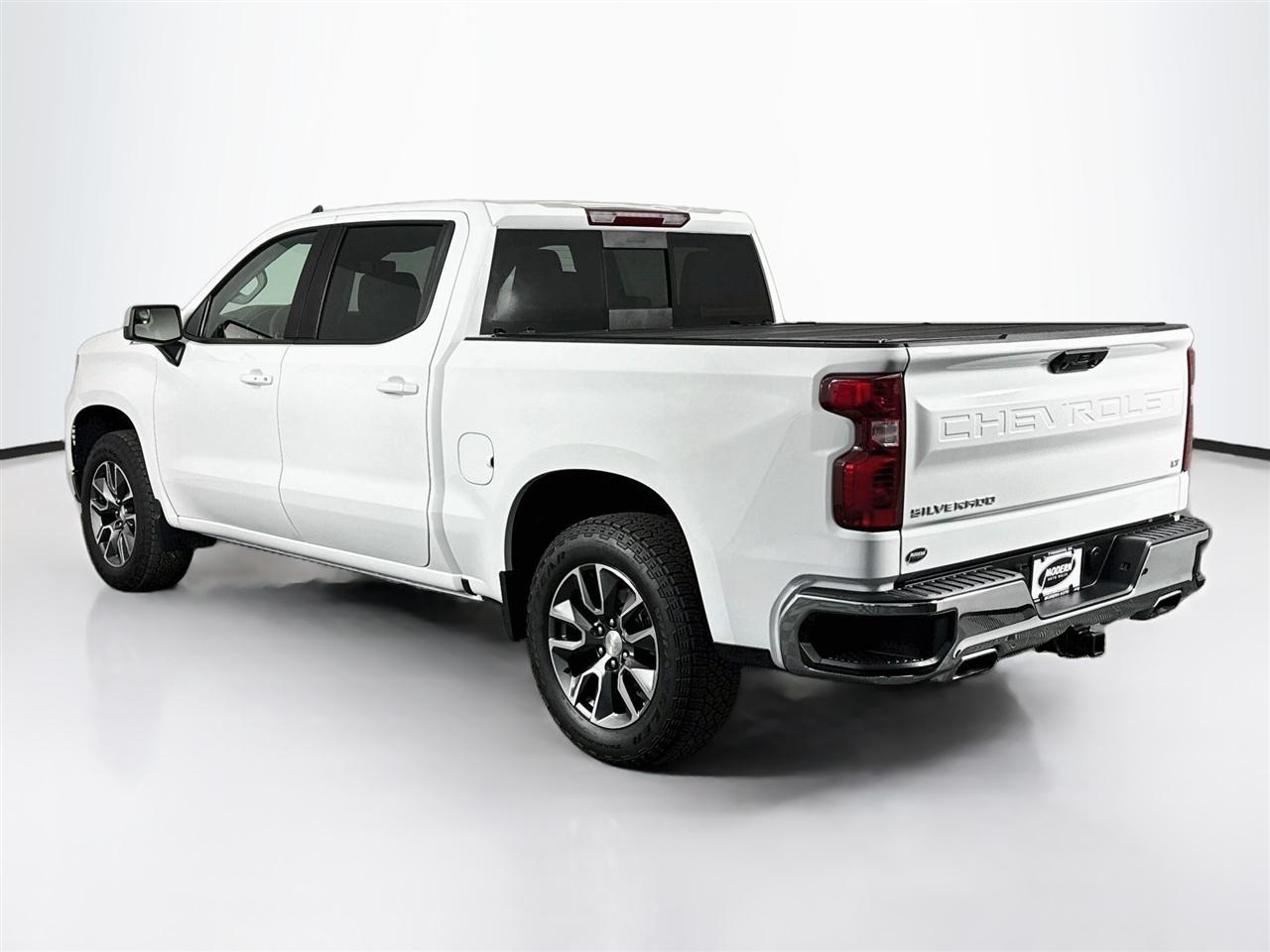 Chevrolet Silverado 1500 4WD Crew Cab 147" LT w/1LT 2023