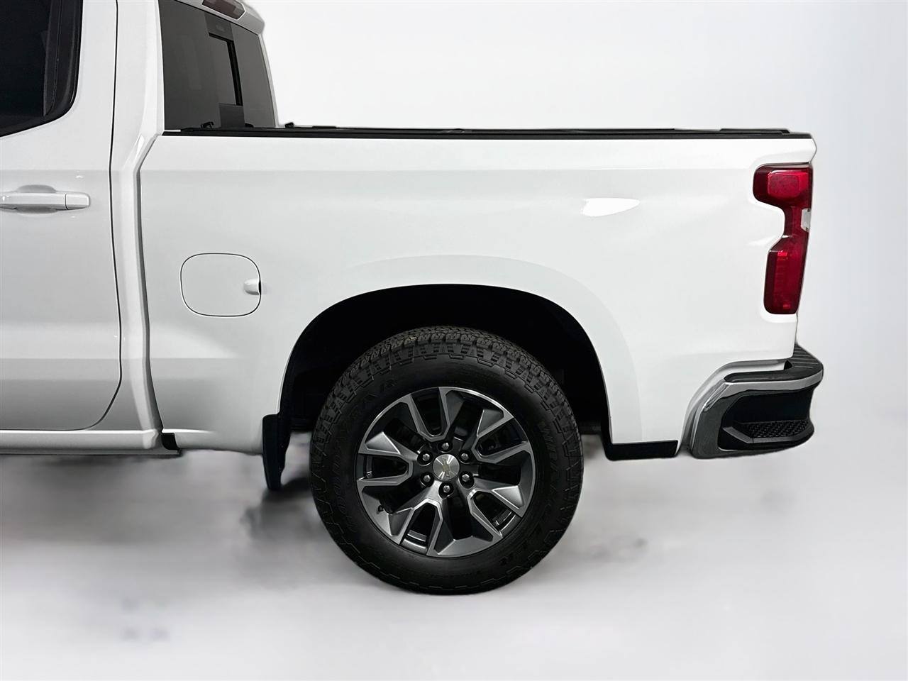 Chevrolet Silverado 1500 4WD Crew Cab 147" LT w/1LT 2023