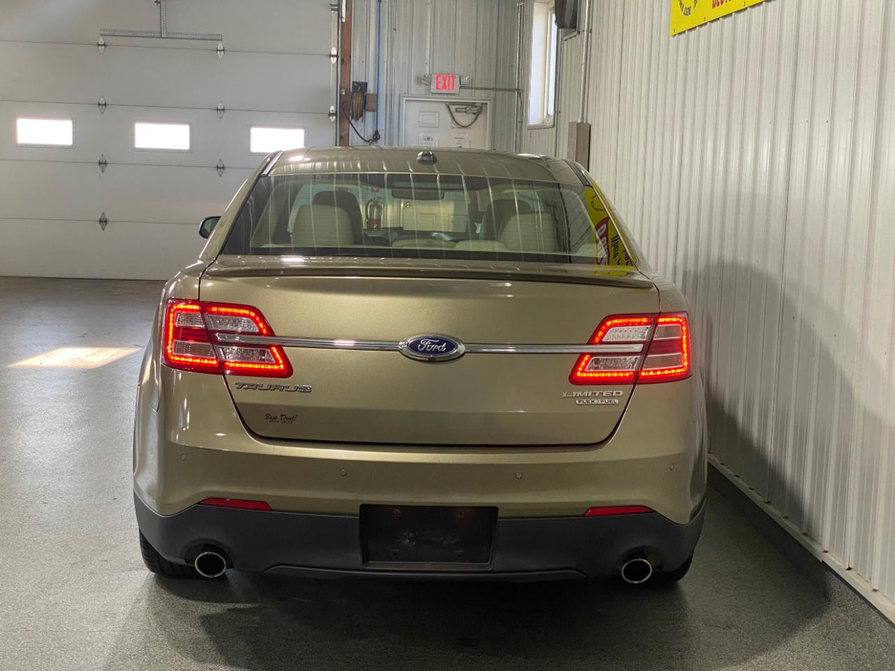 Ford TAURUS LIM  2013