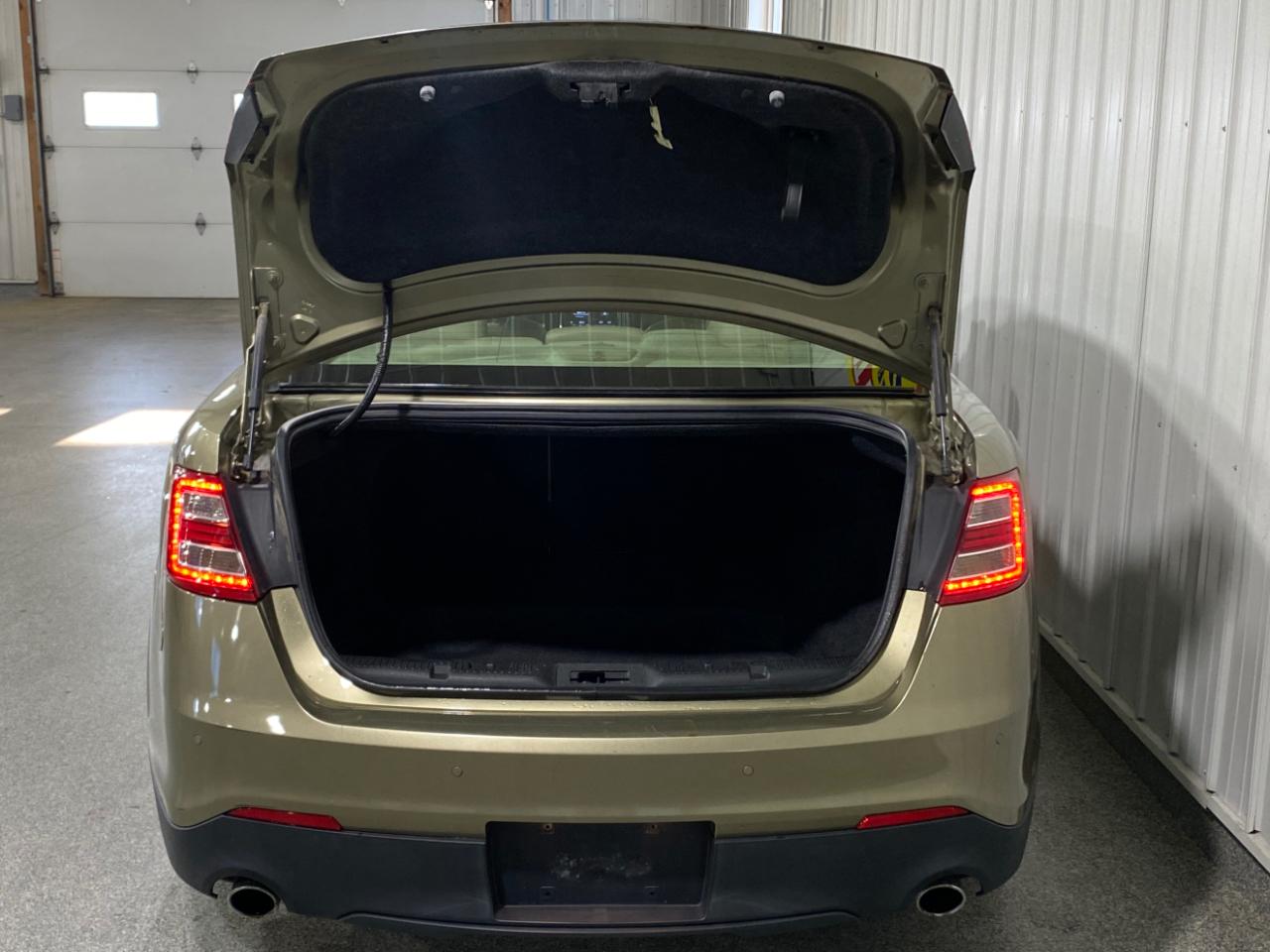 Ford TAURUS LIM  2013