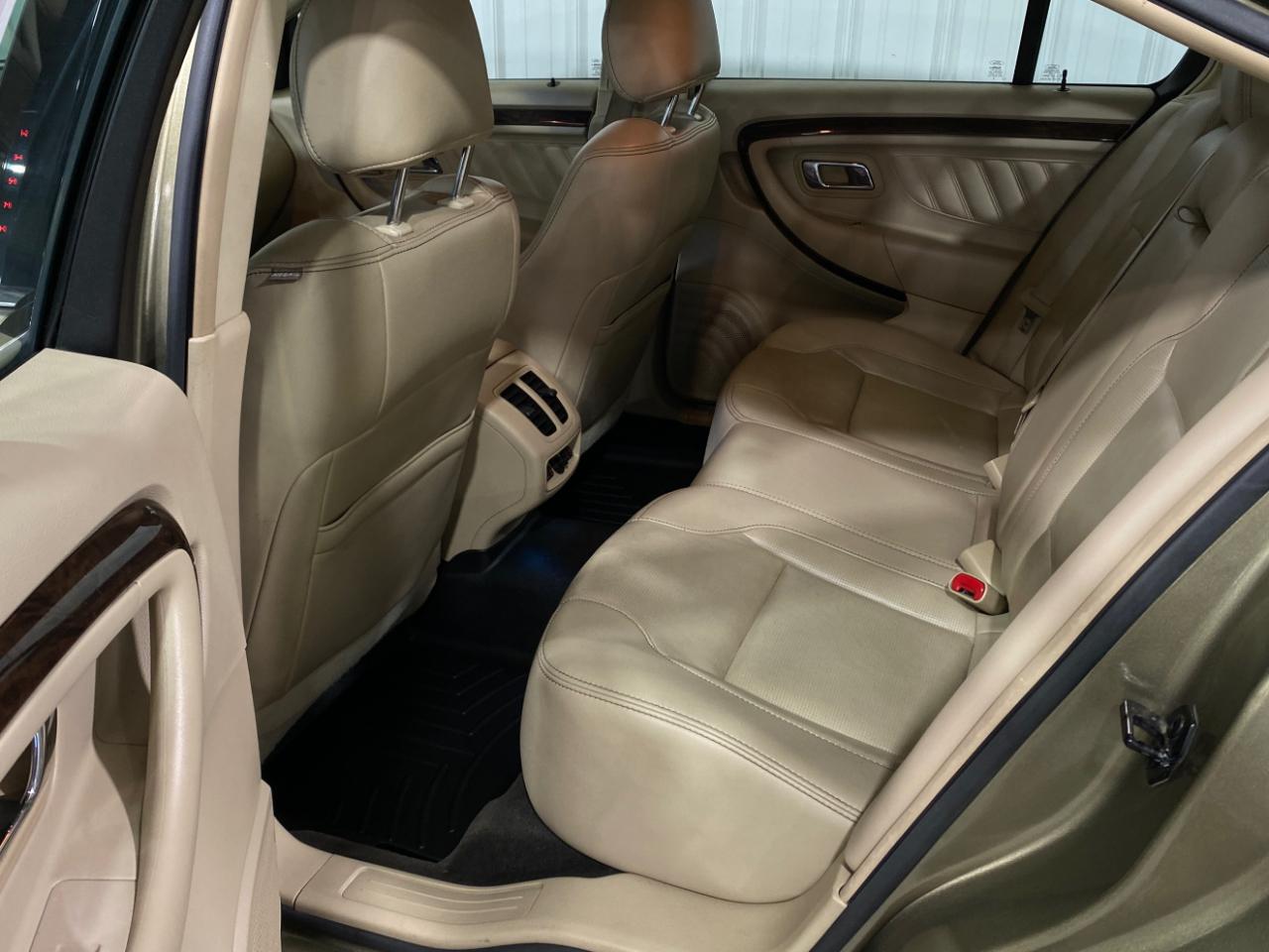 Ford TAURUS LIM  2013