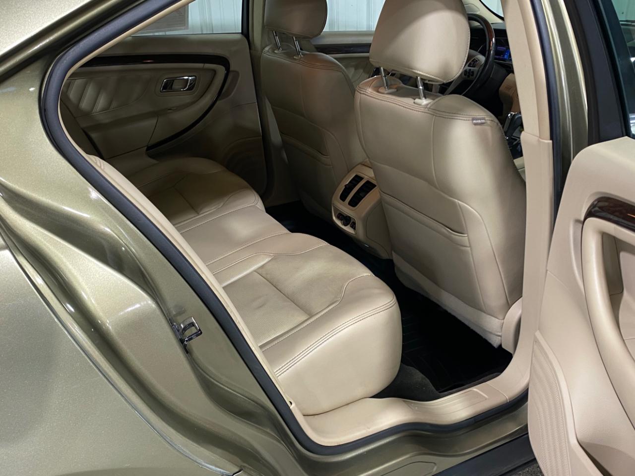 Ford TAURUS LIM  2013