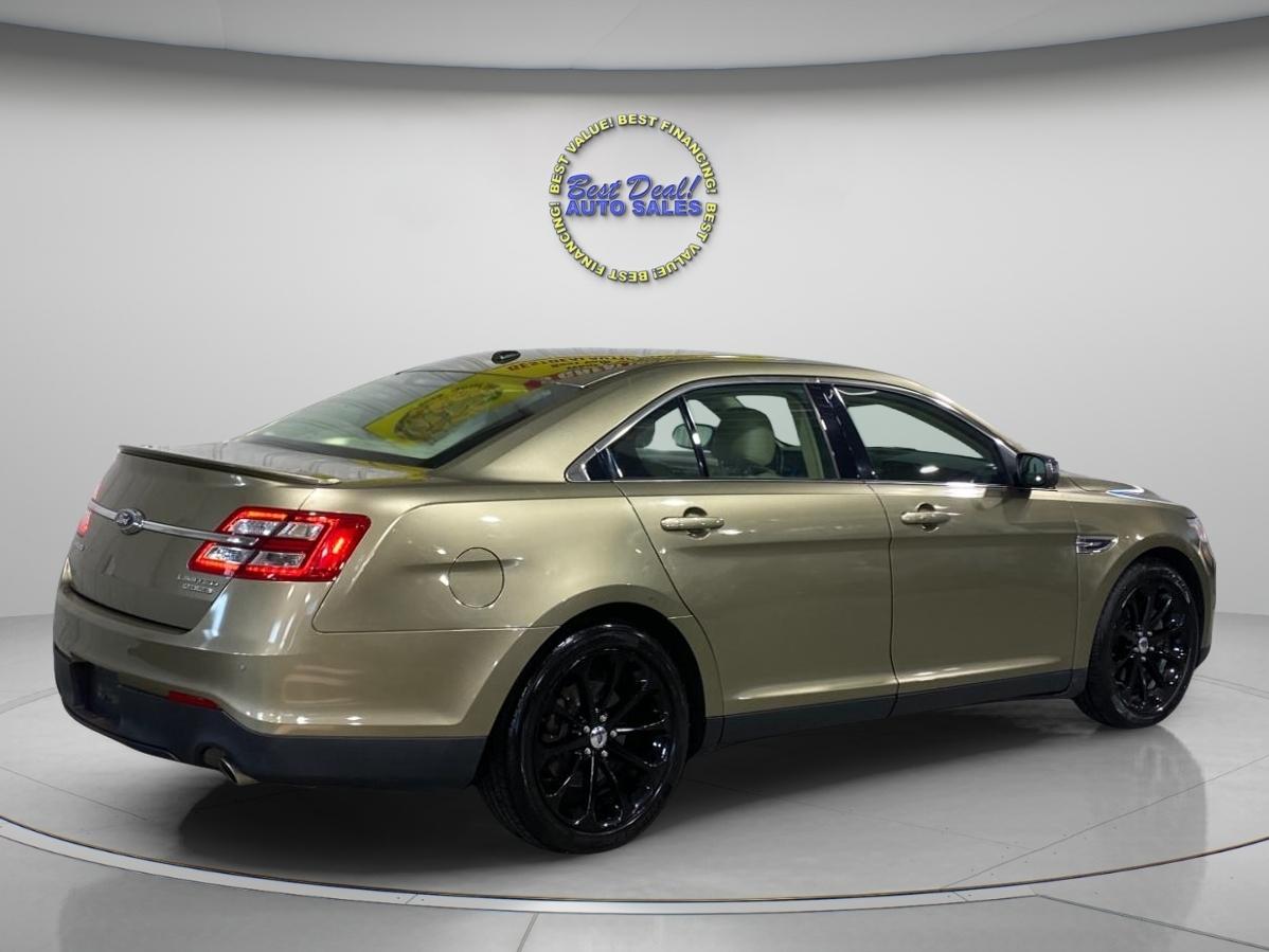 Ford Taurus 4dr Sdn Limited FWD 2013