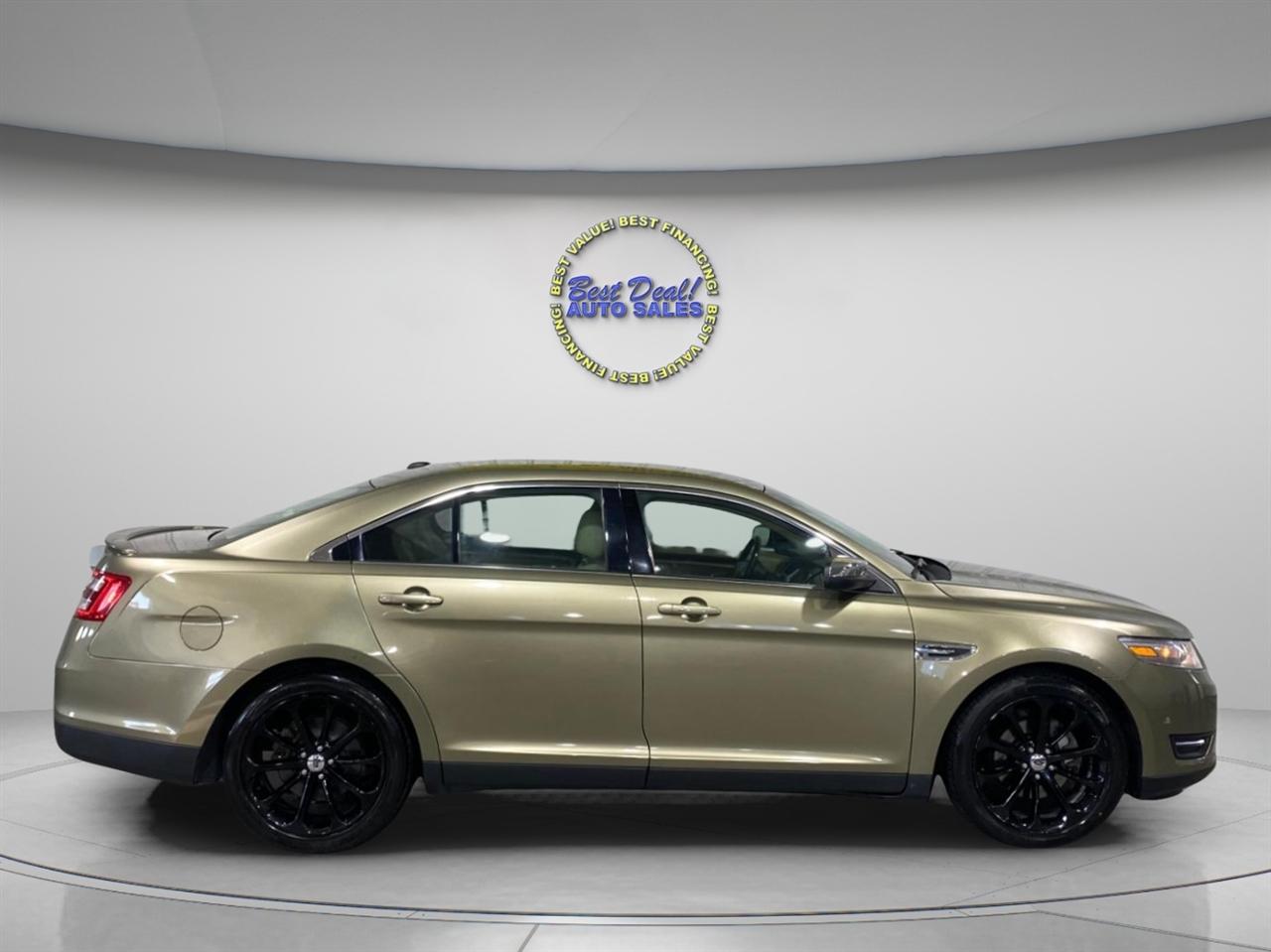 Ford Taurus 4dr Sdn Limited FWD 2013