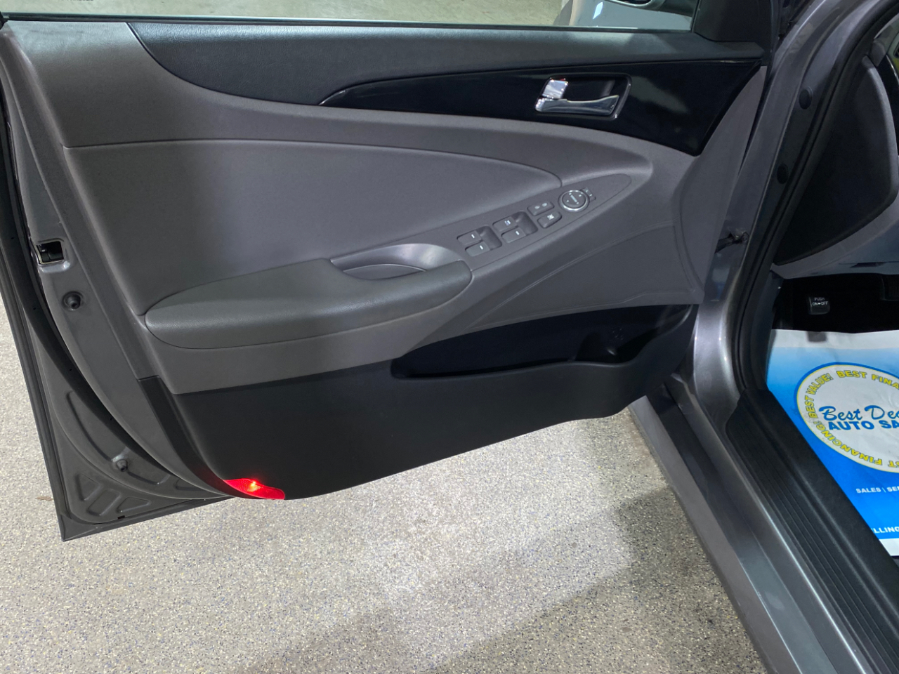 Hyundai Sonata SE 4D Sedan 2.4 2014