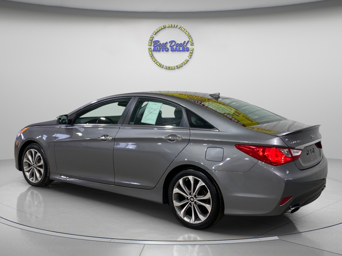Hyundai Sonata SE 4D Sedan 2.4 2014