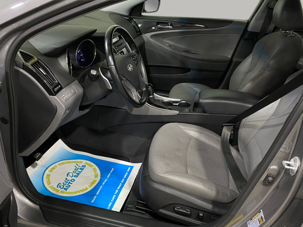 Hyundai Sonata SE 4D Sedan 2.4 2014