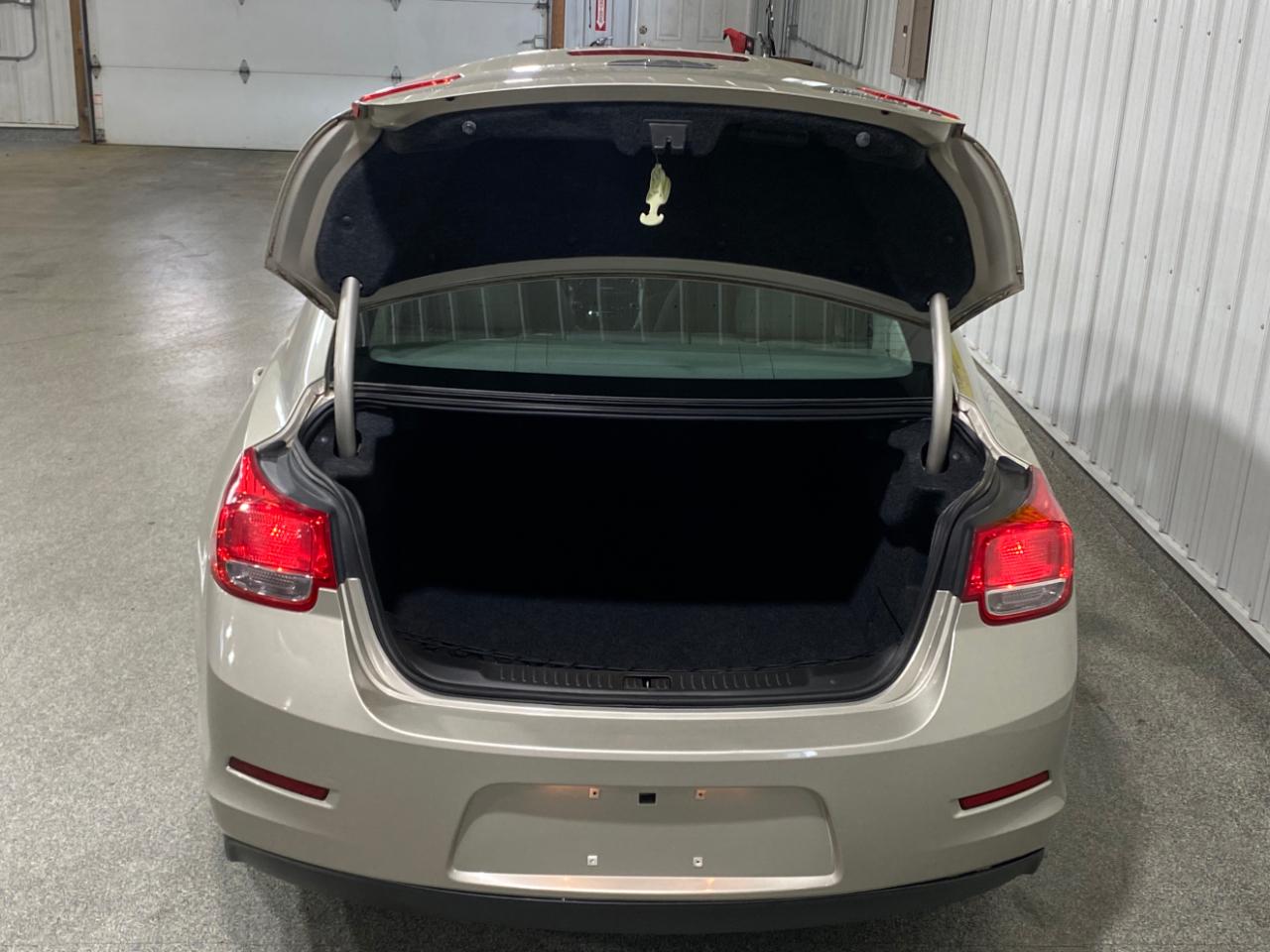 Chevrolet Malibu LS 2014