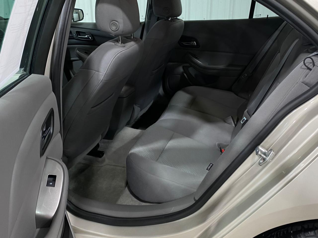 Chevrolet Malibu LS 2014