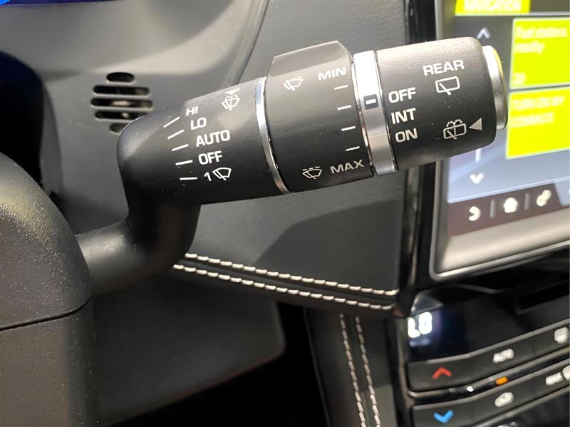 2020 Jaguar F-PACE SVR photo 13