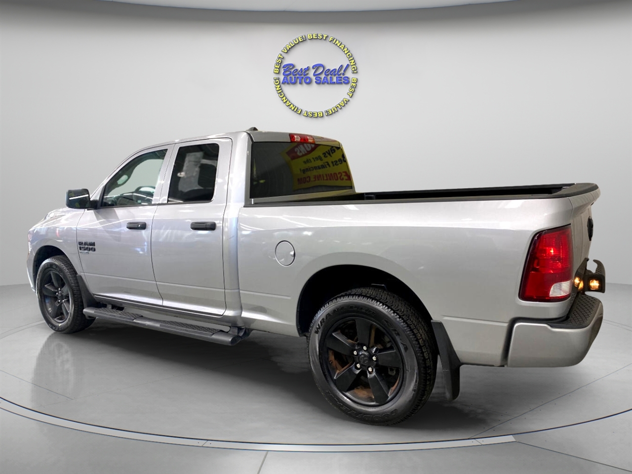 2019 Ram 1500 Classic Express photo 3