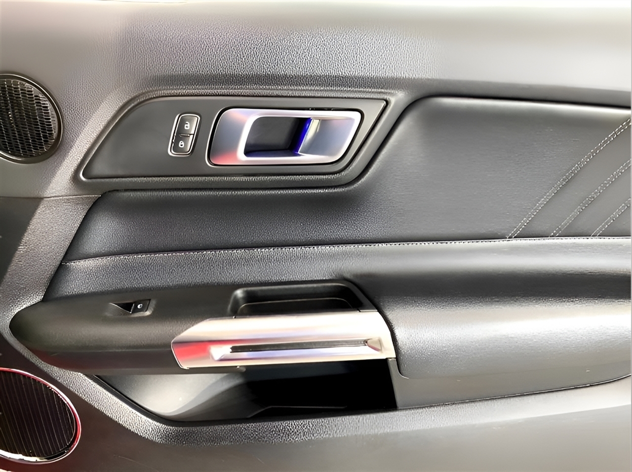 2022 Ford Mustang EcoBoost Premium Convertible photo 29