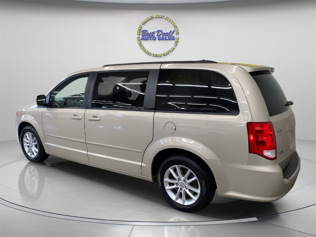 2014 Dodge Grand Caravan SXT photo 4