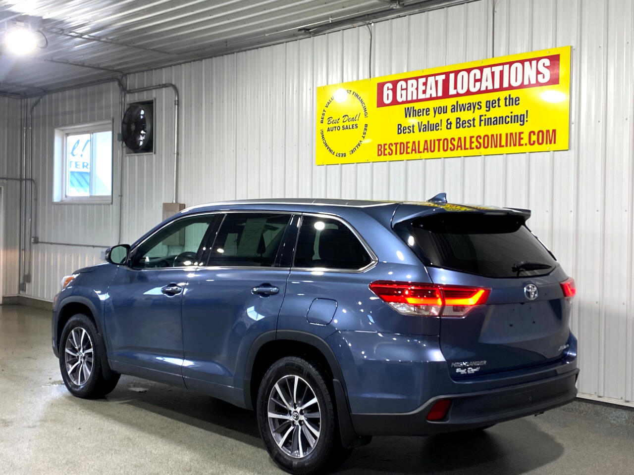 2017 Toyota Highlander XLE photo 3