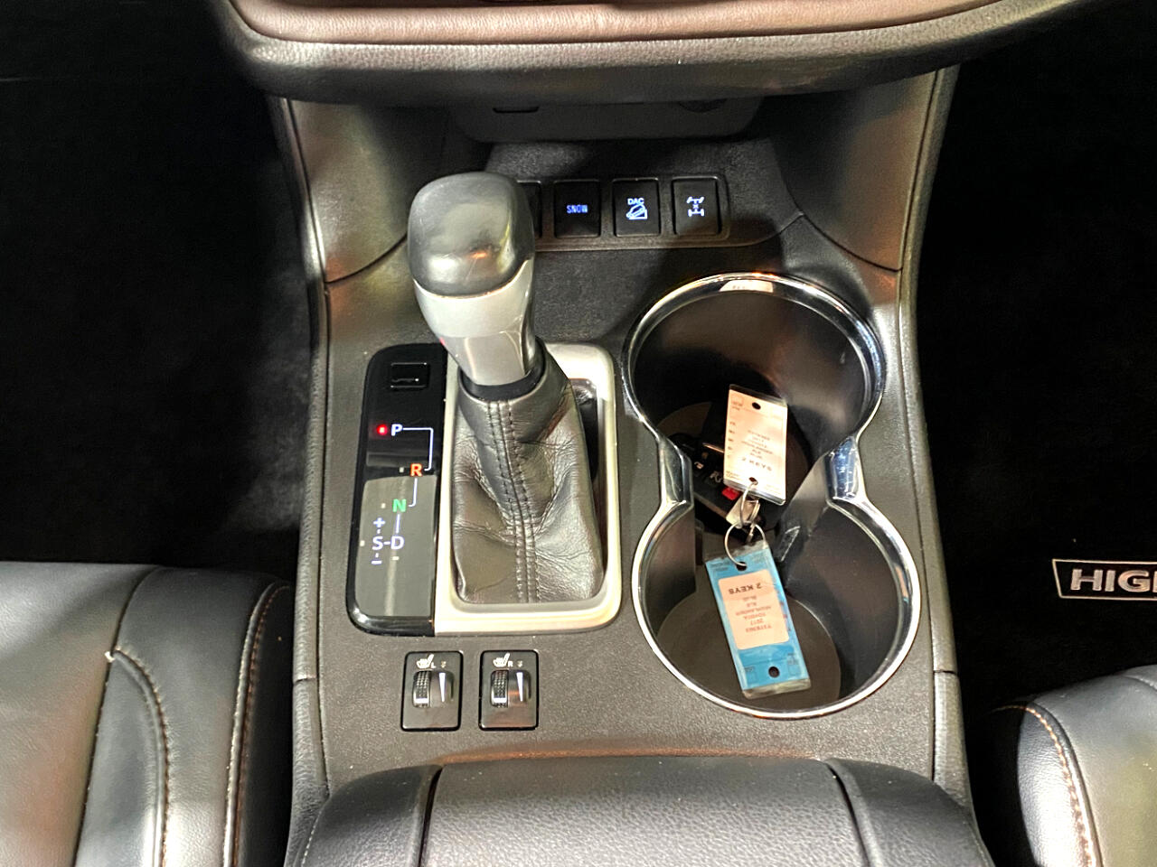 2017 Toyota Highlander XLE photo 12