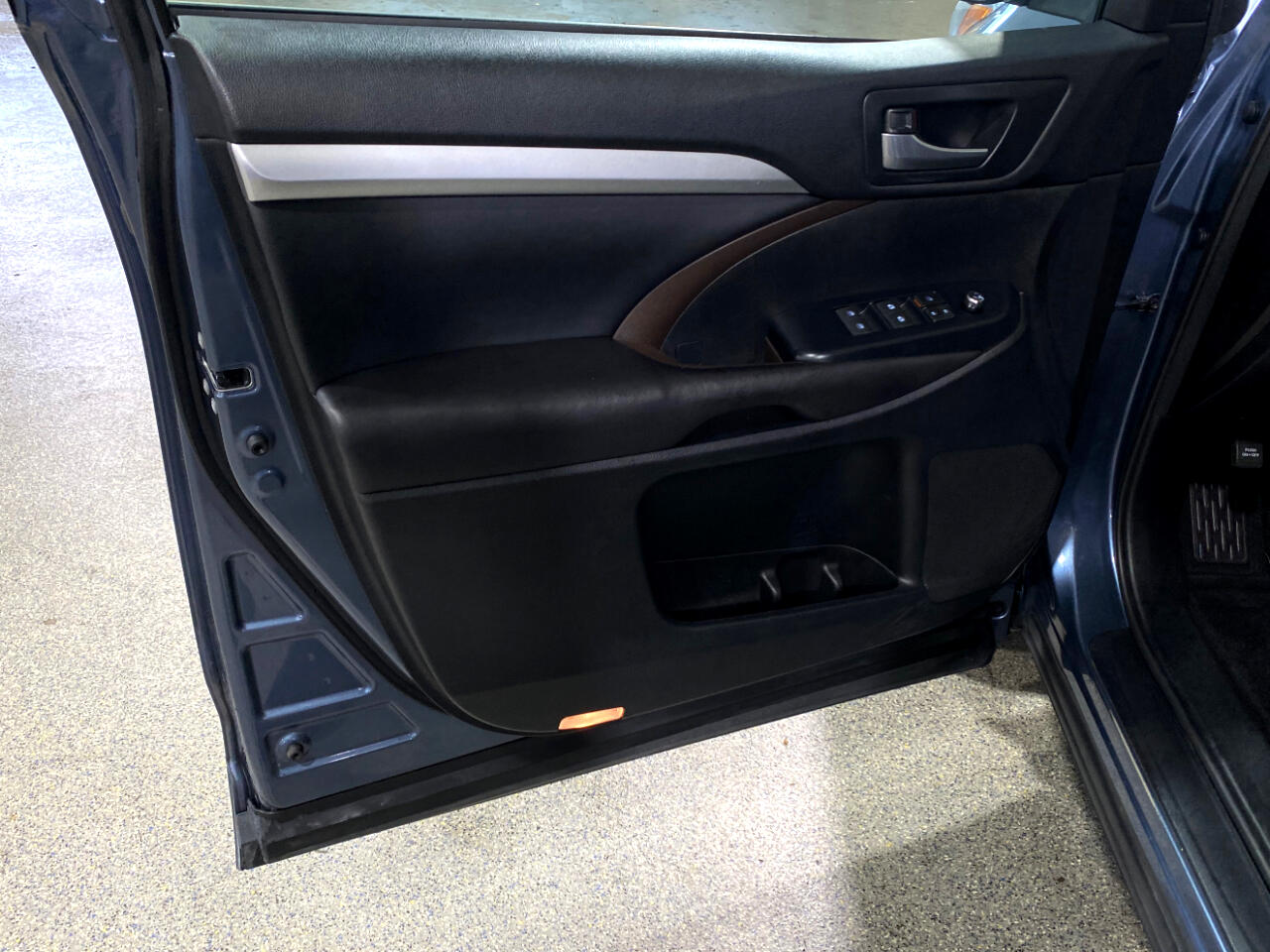 2017 Toyota Highlander XLE photo 15
