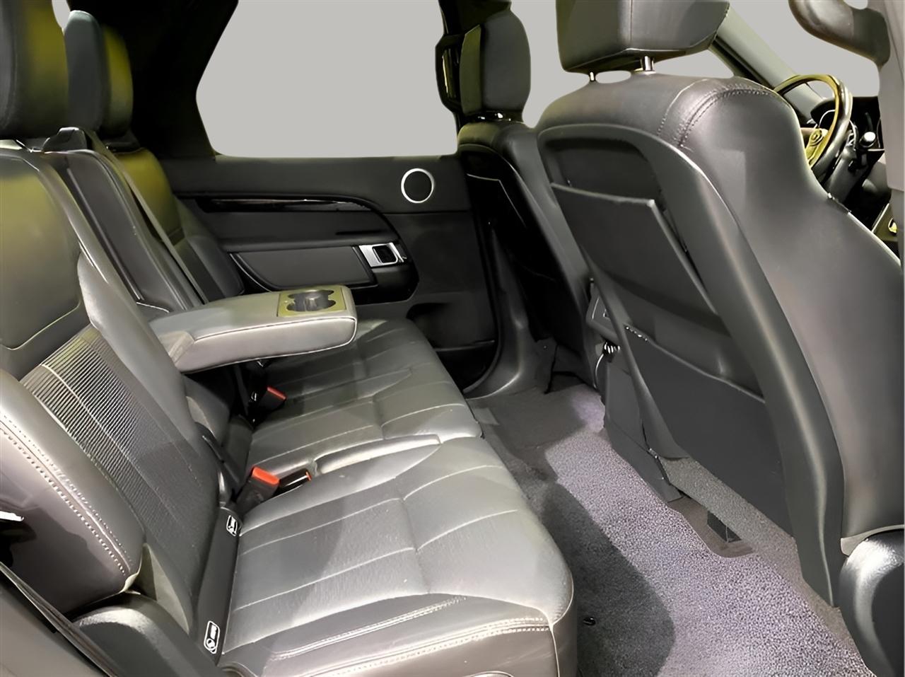 Land Rover Discovery SE 2017