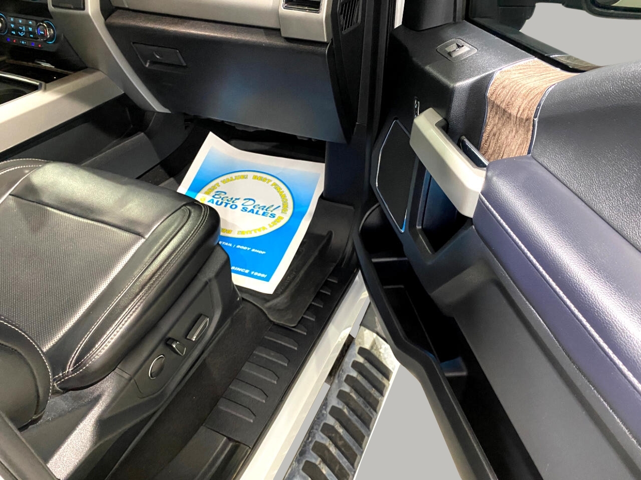 Ford F-250 SD Lariat Crew Cab 4WD 2019