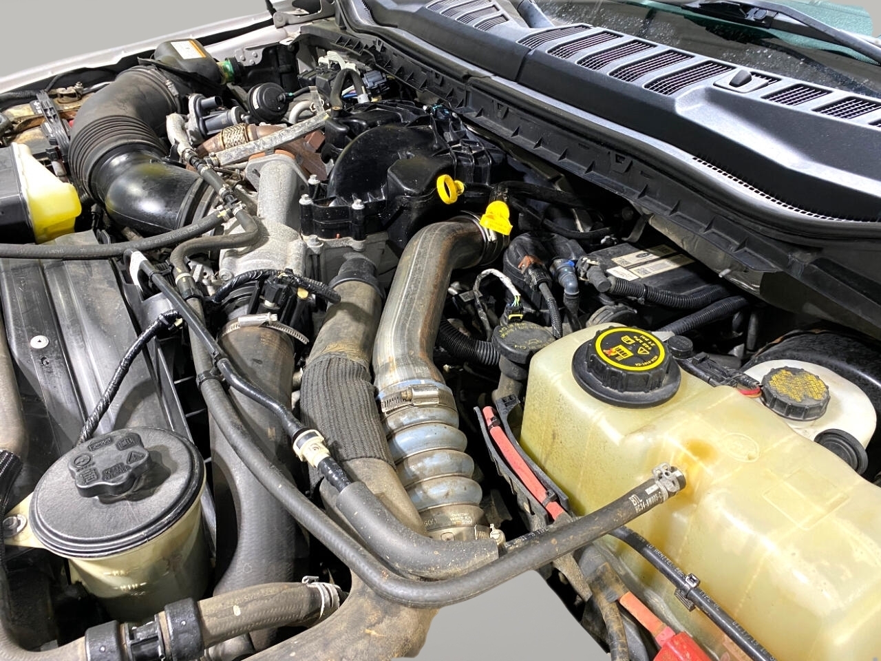 Ford F-250 SD Lariat Crew Cab 4WD 2019