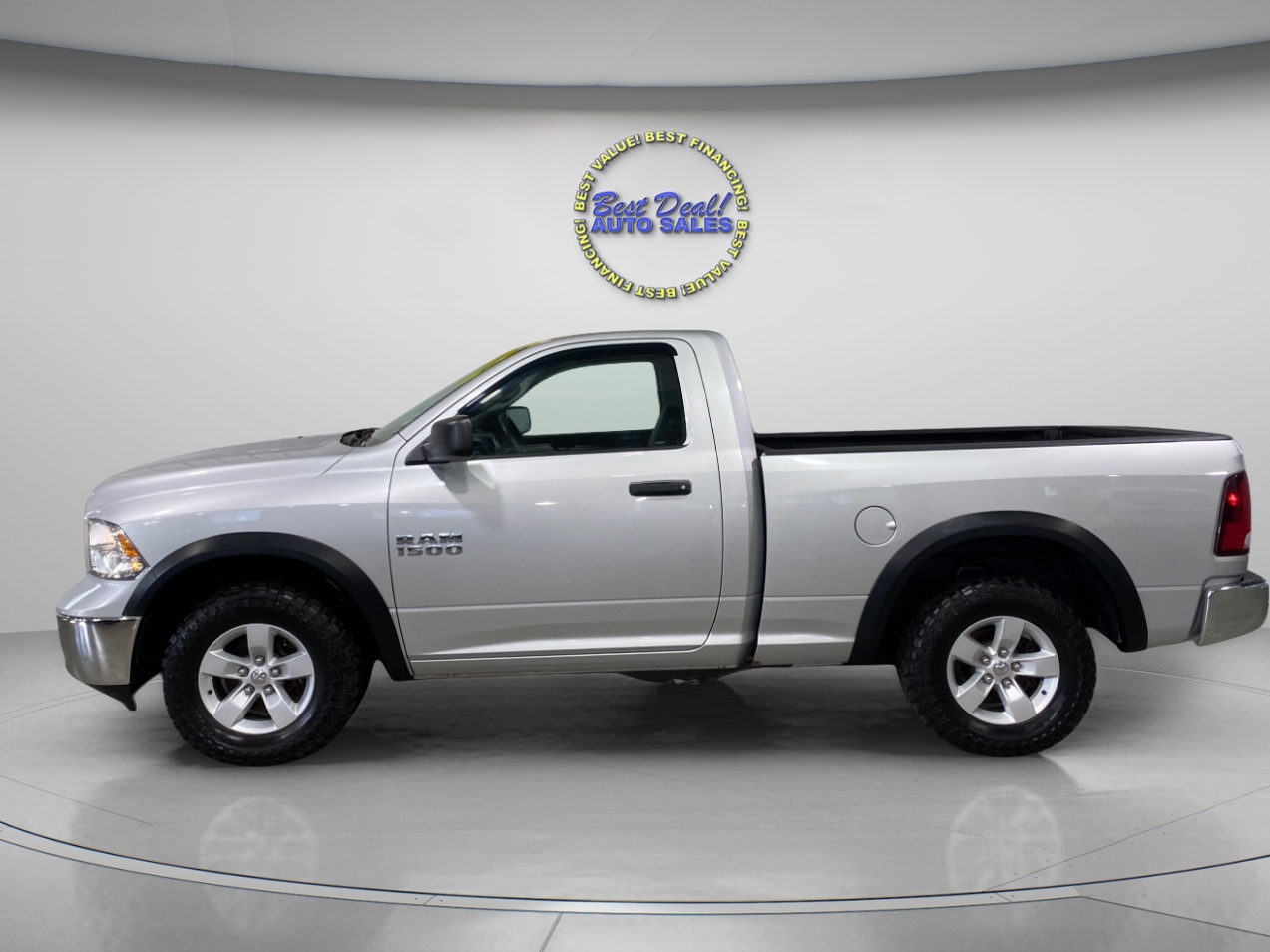 2015 Ram 1500 Tradesman photo 3
