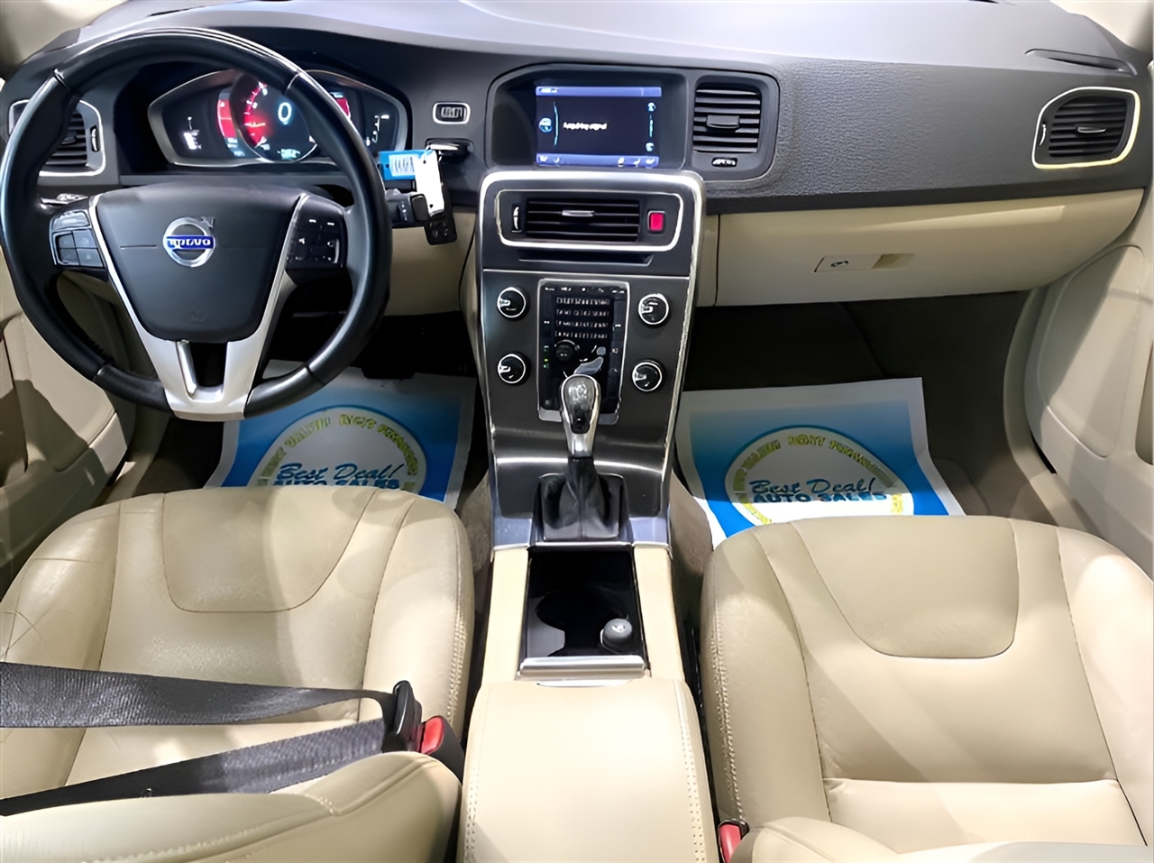 Volvo S60 2.5 Premier 4WD 2015 Volvo S60 2.5 Premier 4WD 2015