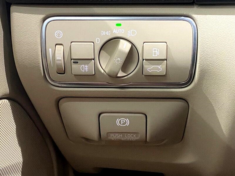 Volvo S60 2.5 Premier 4WD 2015 Volvo S60 2.5 Premier 4WD 2015