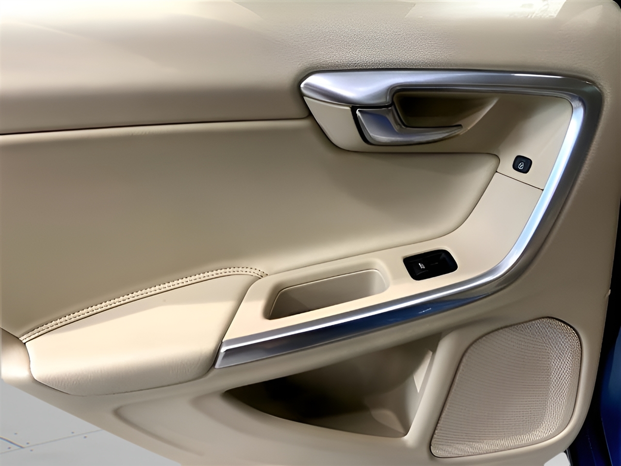 Volvo S60 2.5 Premier 4WD 2015 Volvo S60 2.5 Premier 4WD 2015