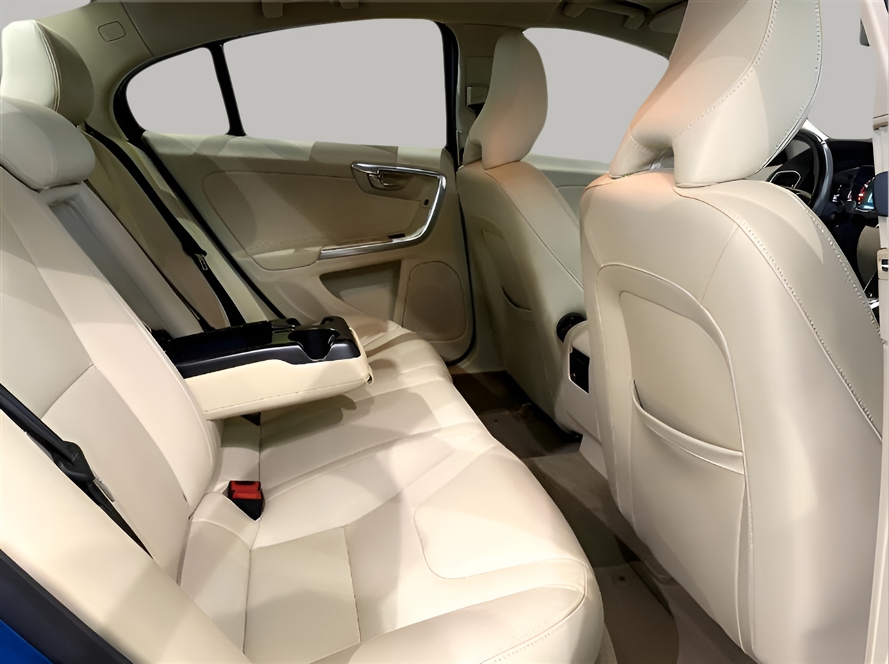 Volvo S60 2.5 Premier 4WD 2015 Volvo S60 2.5 Premier 4WD 2015