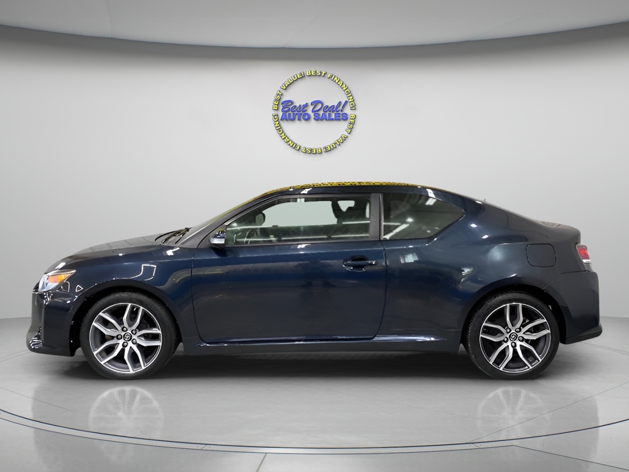2015 Scion tC photo 2